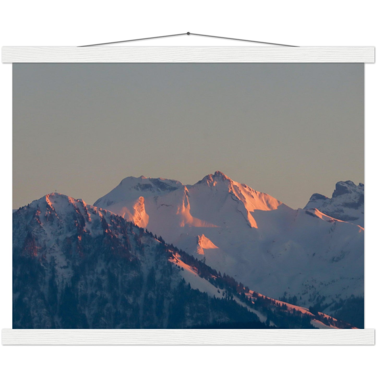 Alpengipfel in Abendrot: Buochserhorn und Brisen Premium Poster aus mattem Papier in Museumsqualität mit Holzleisten